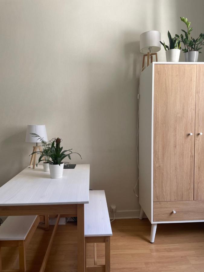 A 4e Arrondissement Apartment *